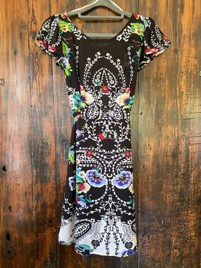 Forever 21 Floral Paisley Mini Dress • Open Back • Flutter Sleeves • Size XS